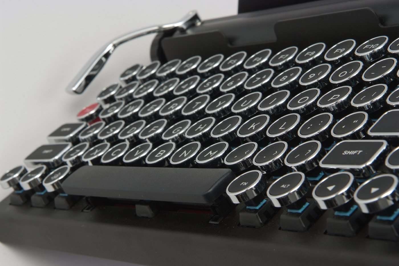 タイプライター風キーボード「Qwerkywriter」でレトロメカニカルの