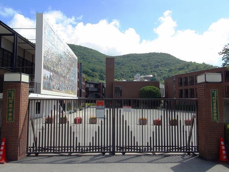 山梨学院高校（山梨県）の情報（偏差値・口コミなど） | みんなの高校情報