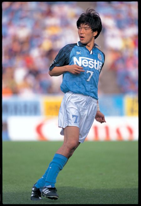 現役を引退した元ジュビロ磐田・名波浩のDVDをジュビロ磐田、ぴあが