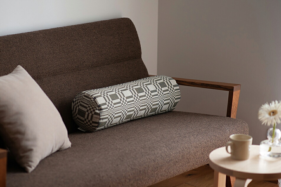 チューブクッション（ヨハンナ・グリクセン／Johanna Gullichsen