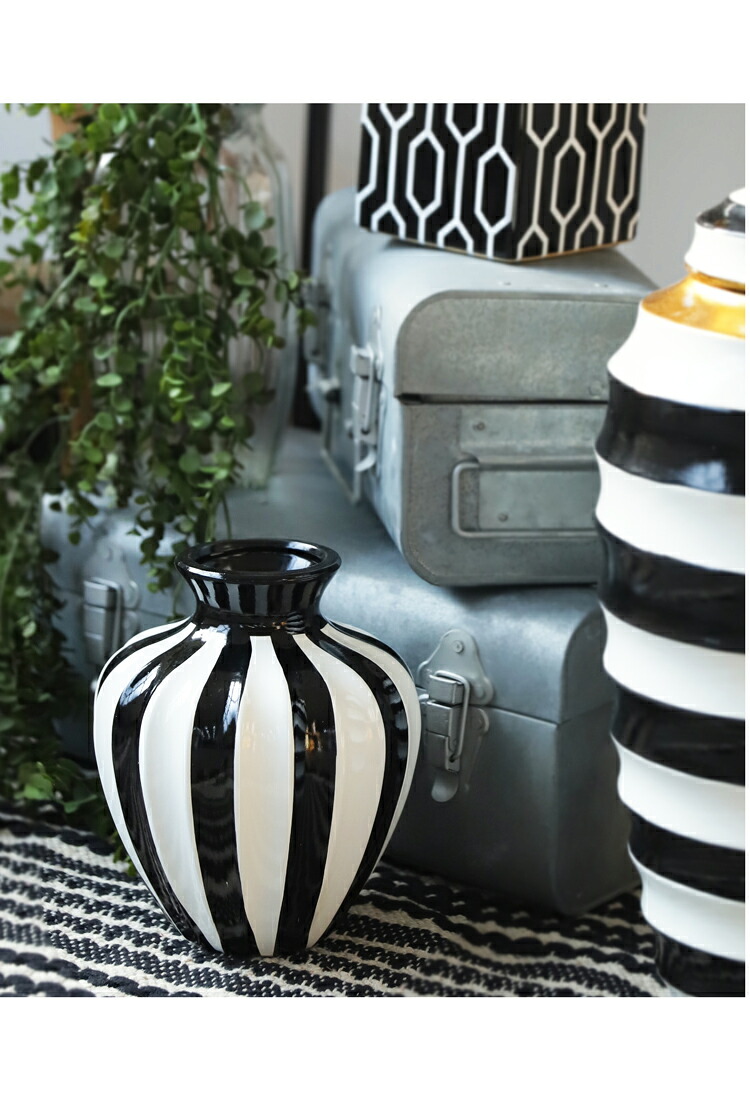 ポイント10％！2月25日20時～3月26日10時ストライプ柄 花瓶 Sサイズ