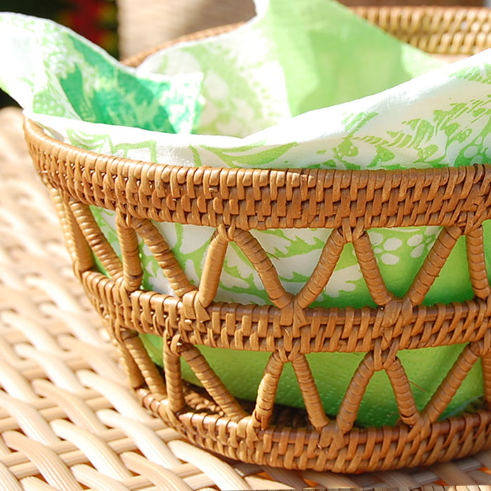 楽天市場】アタで編まれた楕円形の アジアン ラティスバスケット 小物