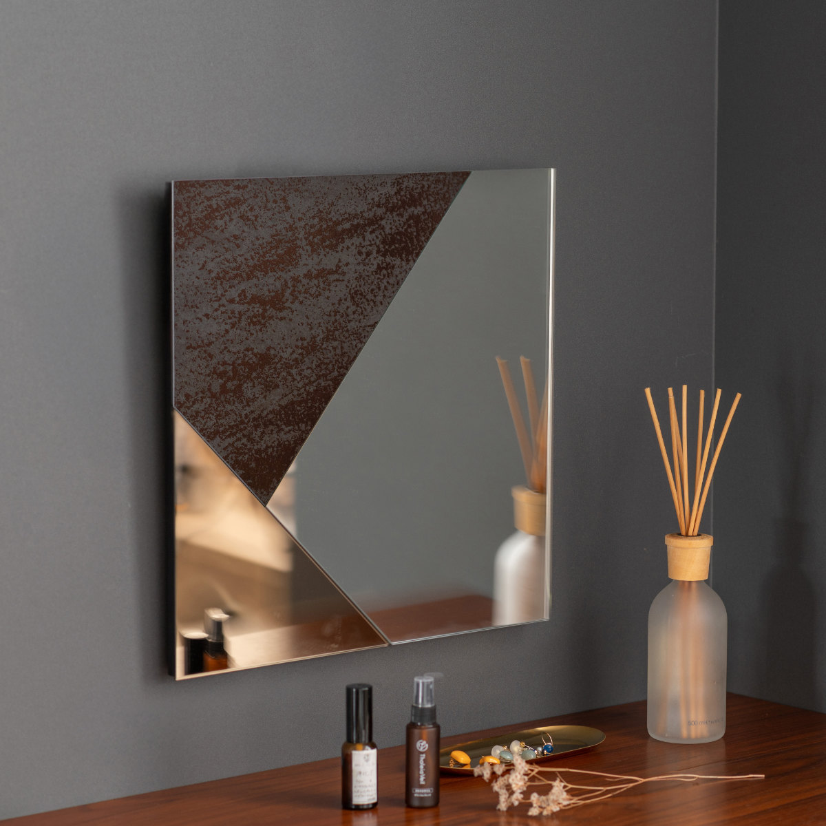 楽天市場】ミラー 壁掛け ウォールミラー イージス 45×45cm （ 鏡