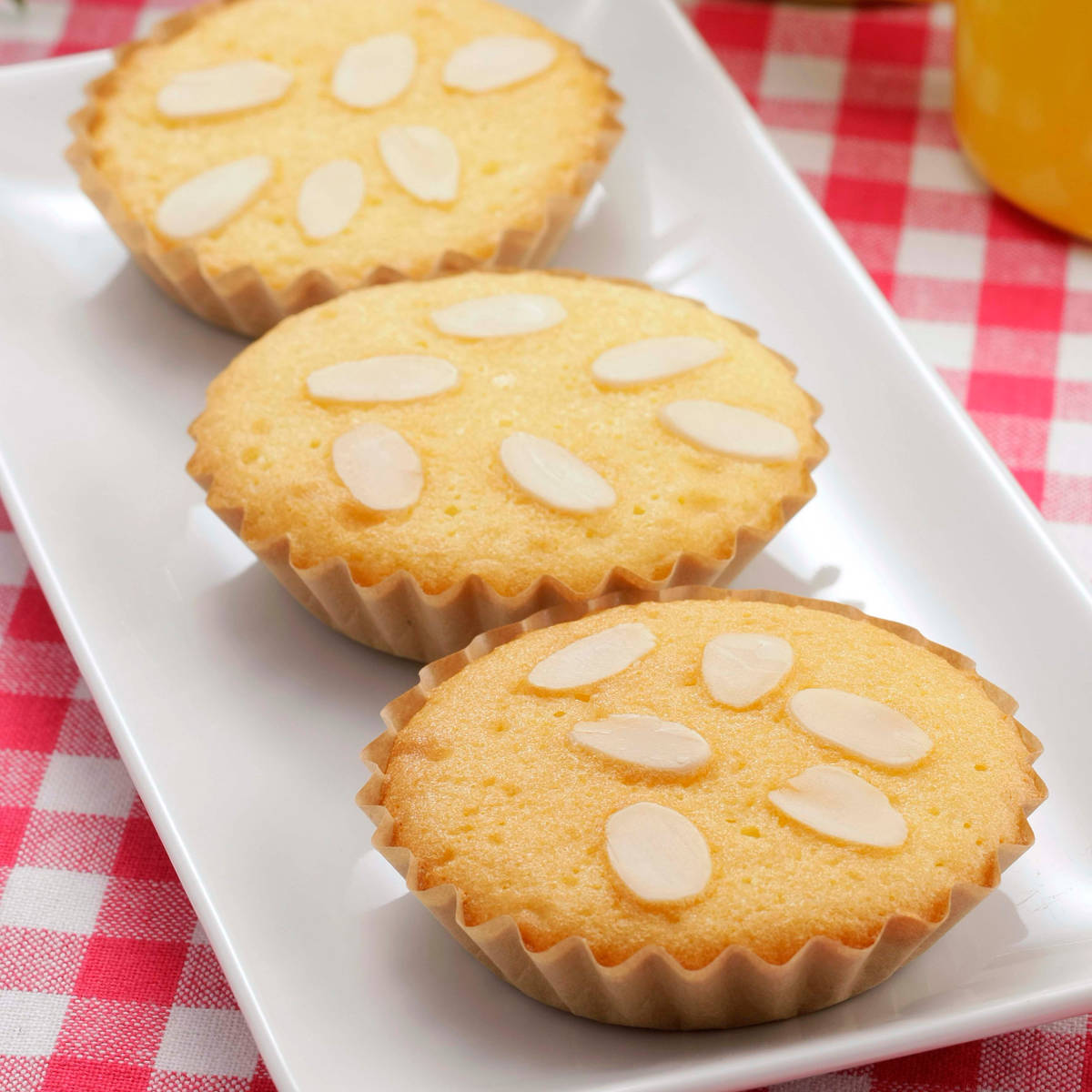 楽天市場】マドレーヌ型 120枚 紙製 （ オーブン対応 マドレーヌ 型