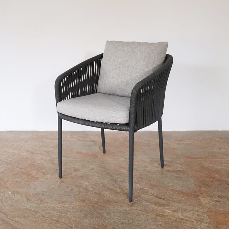 高級感のあるデザインで人気のソファ【チーク＆ラタン2.5人掛け