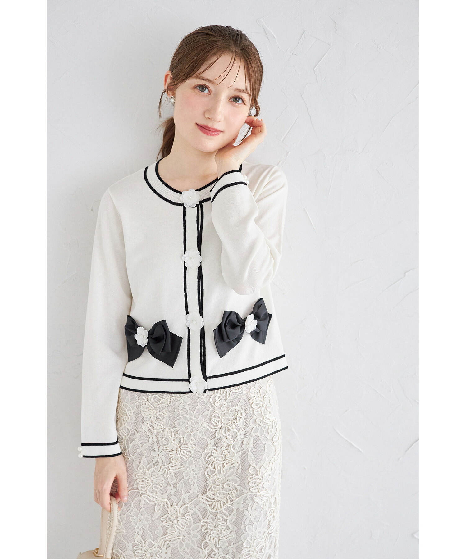 フラワーモチーフ＆リボン付きバイカラーニットカーディガン