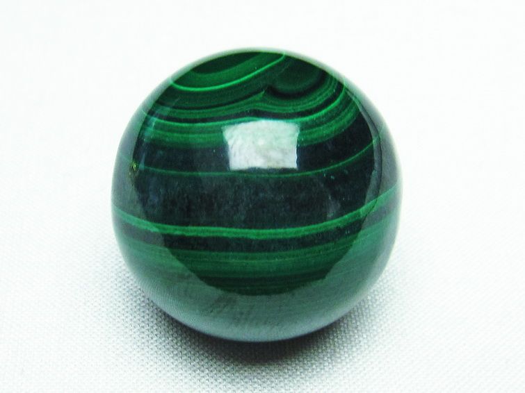 楽天市場】マラカイト 丸玉 スフィア 31mm 台座付属 孔雀石