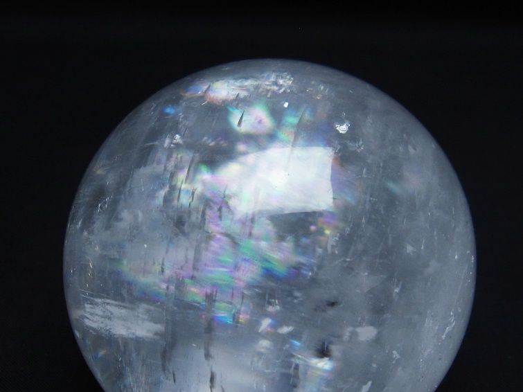 楽天市場】カルサイト 丸玉 虹入り 79mm 台座付属 ホワイトカルサイト