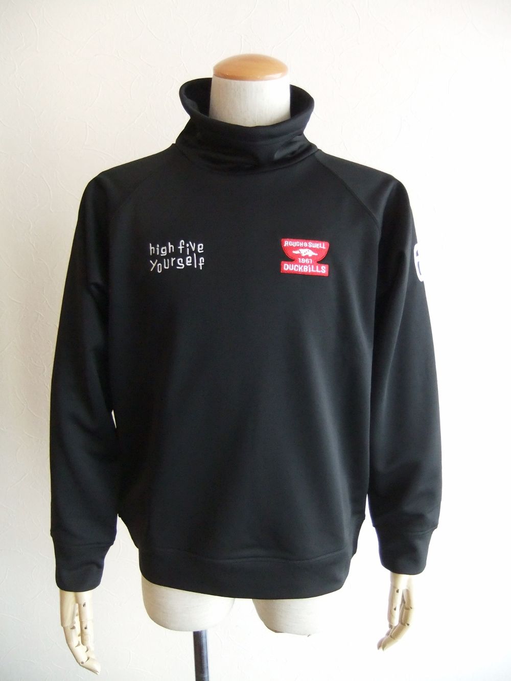 rough & swell - WINNER OFF TURTLE (ブラック) ロゴ入り オフタートル