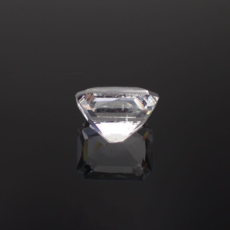 アポフィライト(宝石名アポフィライト)インド産 ソ付(GRJ) 10.634ct