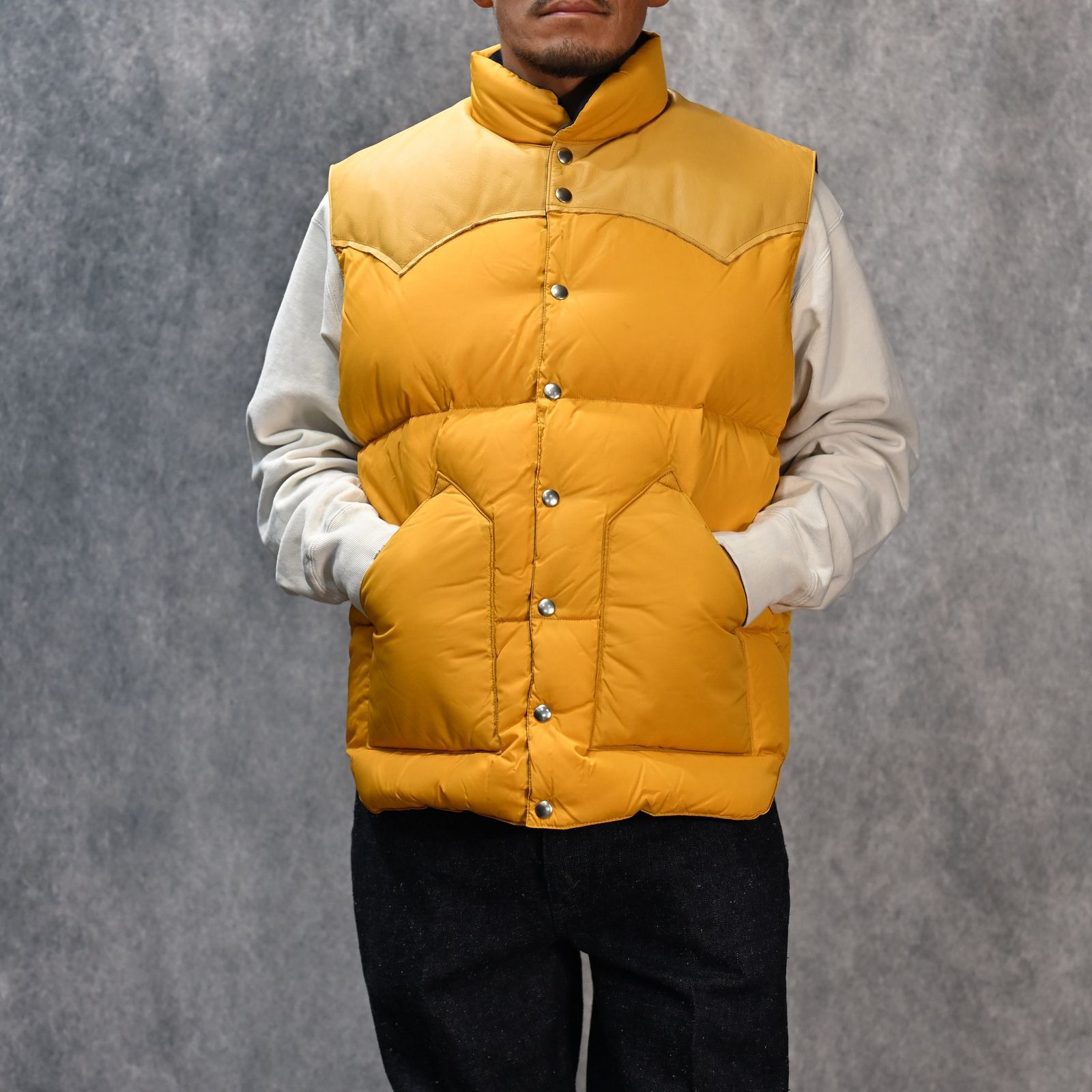New Manual - ＃032 REVERSIBLE DOWN VEST / ROCKY MOUNTAIN （YELLOW
