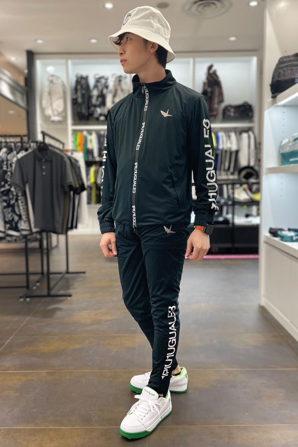 1PIU1UGUALE3 ウノピュゴルフ セットアップ VI Lサイズ相当