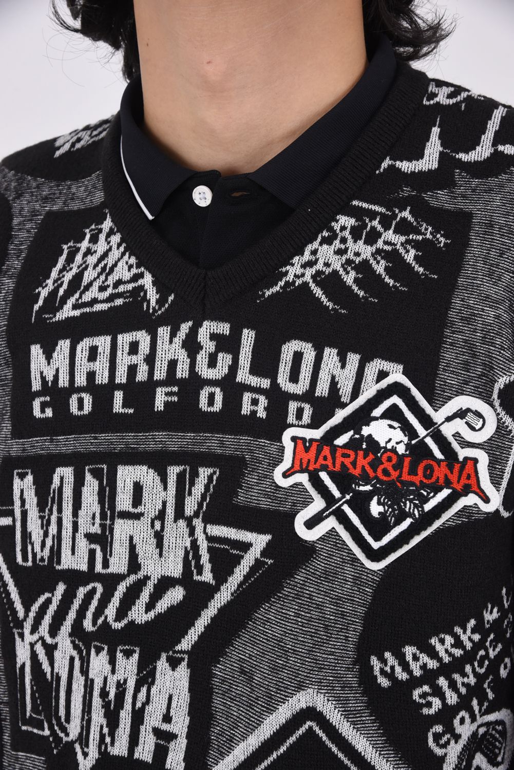 MARK ＆ LONA - 【2024AW 木村拓哉さん着用 VOL.2】 AXL VEE NECK KNIT