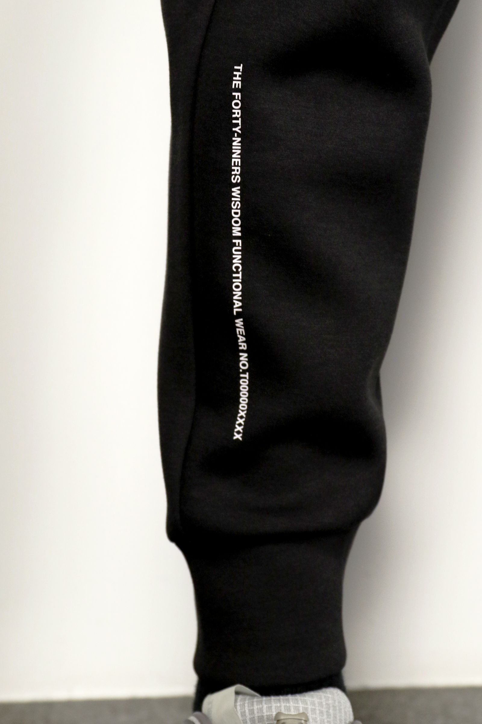 TFW49 - CARDBOARD MATERIAL PANTS / カードボード マテリアル パンツ