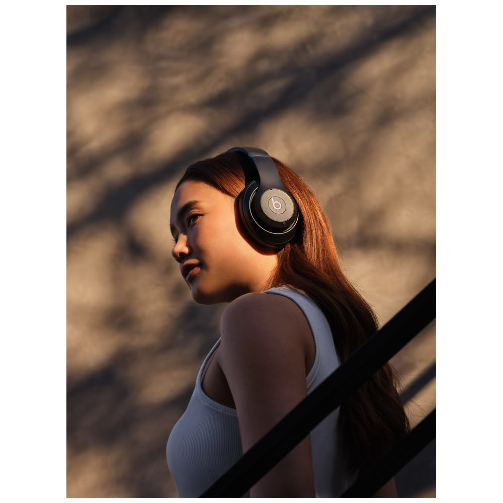 ブルートゥースヘッドホン Beats Studio Pro ブラック MQTP3PA/A