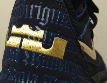 国内10月5日先行販売/12日発売予定】タイタン × ナイキ レブロン 16