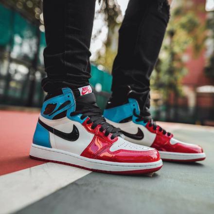 国内11月2日発売予定】ナイキ エアジョーダン1 レトロ ハイ OG