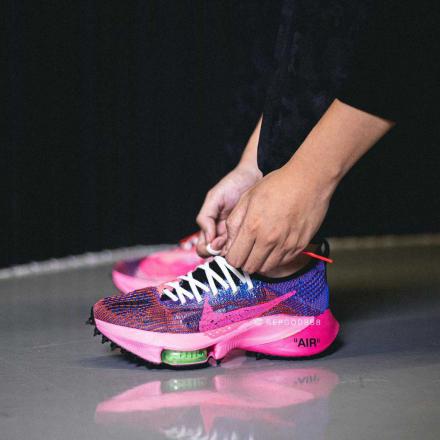 国内7月23日発売予定】オフホワイト × ナイキ エア ズーム テンポ