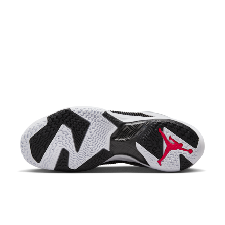 国内1月30日発売予定】 ナイキ エアジョーダン37 ロー PF ホワイト