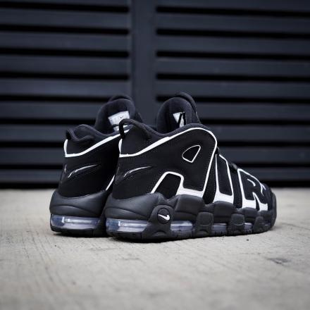 海外8月13日発売予定】 ナイキ エアモア アップテンポ 