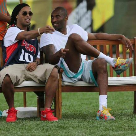 国内4月24日発売予定】 ナイキ コービー 8 プロトロ 