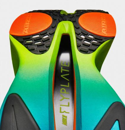 国内2月15日発売予定】 ナイキ アルファフライ 3 ボルト/ダスティー