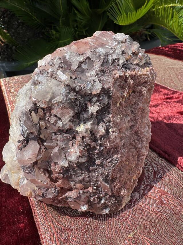 天然赤水晶クラスター 約1.05kg レッドクリスタル 【商品番号：m