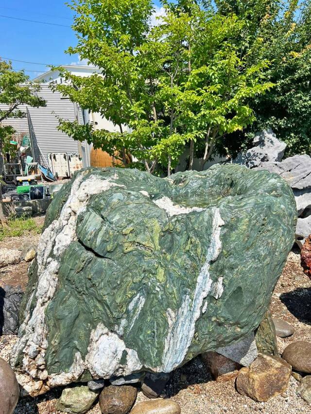 四国青石（阿波青石）販売・通販｜庭石・景石・水鉢の一点物 [現物見学