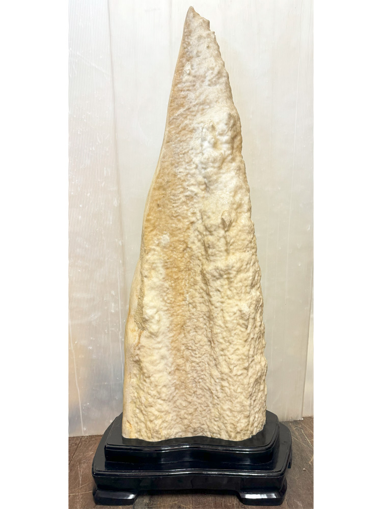 鍾乳石 景石 銘石 庭石 自然石 希少 天然の芸術品 石筍 高さ130cm