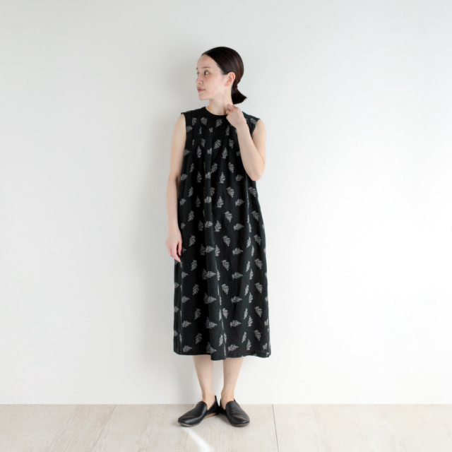 nofl】リネンリーフ刺繍ノースリーブワンピース 644208440