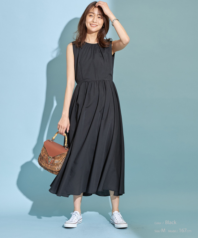 ギャザーフレアノースリーブワンピース