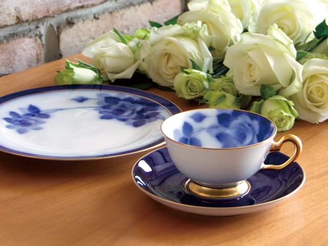 大倉陶園100周年記念ブルーローズ 20cmケーキ皿