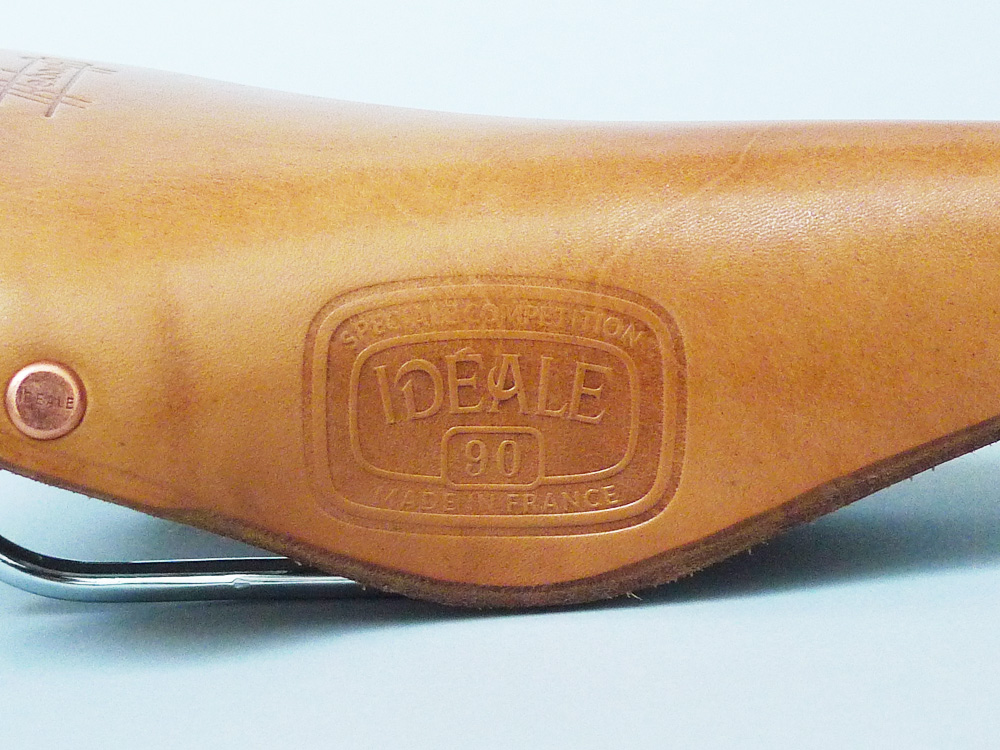 イデアル サドル 90 サイクルグランボア