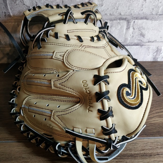 硬式キャッチャーミット