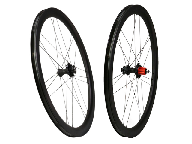 ロードバイクショップCOG'S ｜CAMPAGNOLO カンパニョーロ BORA ULTRA