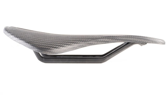 Alpitude （アルピチュード） Gardena フルカーボン サドル | ロード