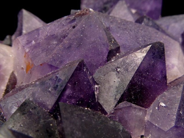 特大結晶 アバンダンス アメジスト クラスター 恐竜紫水晶 最大幅約