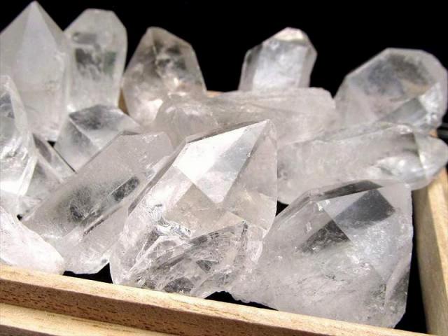 山盛り1キロ 天然水晶 結晶ポイント 詰め合わせ たっぷり約1kg入り 約