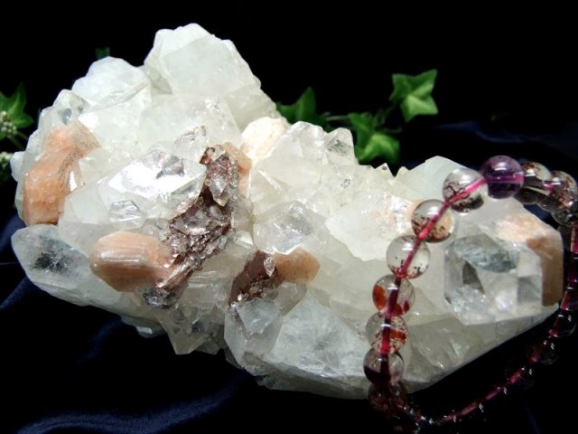 極上品質入荷 アポフィライト 魚眼石 クラスター原石 最大幅150mm 重さ