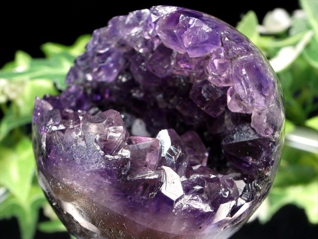 レアな笑口のアメジスト アメジスト 笑口 紫水晶 丸玉 台座付 直径