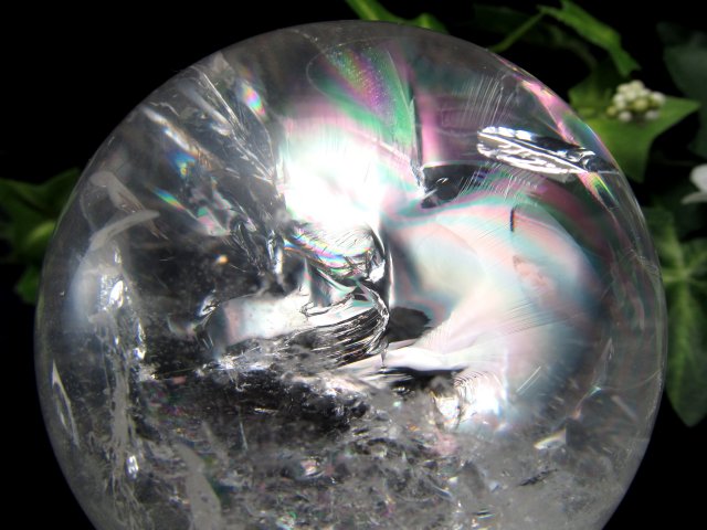 最良の虹 5A級 天然水晶 虹入り 丸玉 台座付き 重さ460.5g φ69mm
