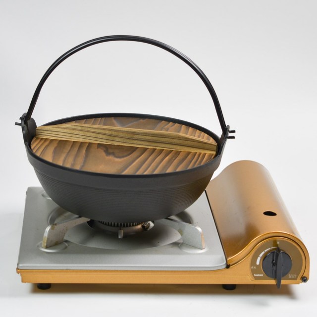 送料無料】 ふる里鍋 深型 IH対応 30cm ツル付き / 岩鋳 なべ 鉄鍋