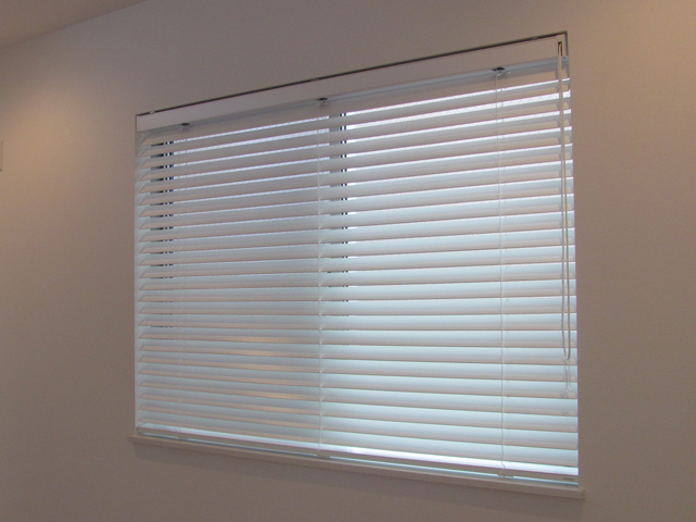 木製ブラインド】スマートなデザインのウッドブラインド【NX-0118