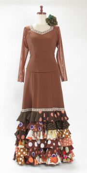 フラメンコ・ドレスショップ・ナオミ オーダーメイドの衣装屋さん