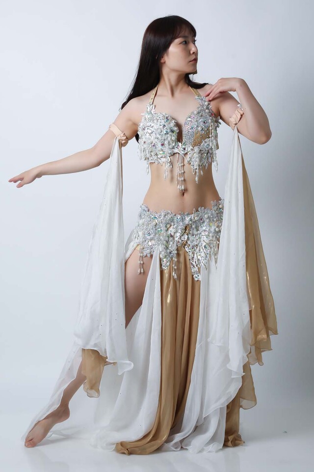 エジプト製【Amr】ベリーダンスコスチュームCF-COS-A350-1(白