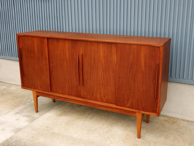 ヴィンテージ木製リビングボード｜北欧家具アンバーデザイン