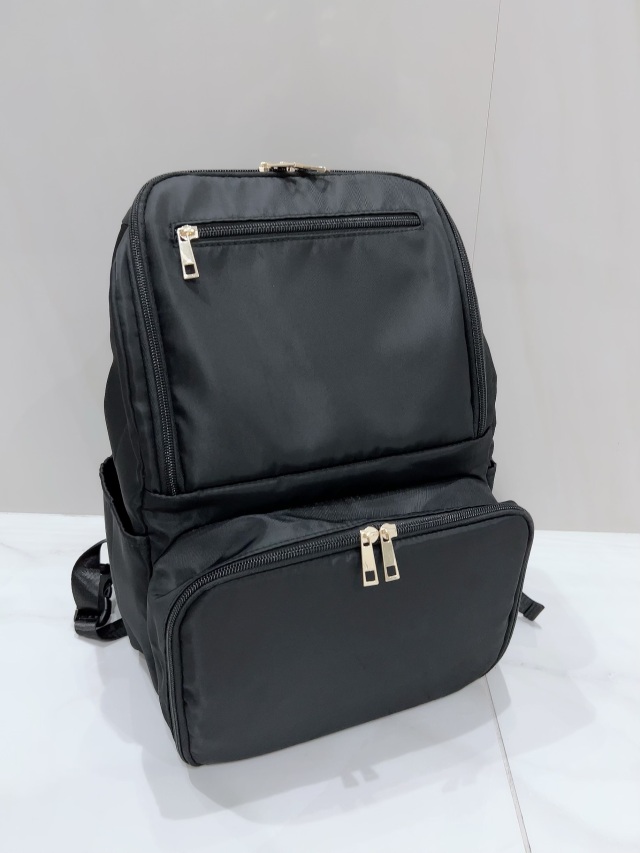selva secreta】perfect BACKPACK(black×black logo)