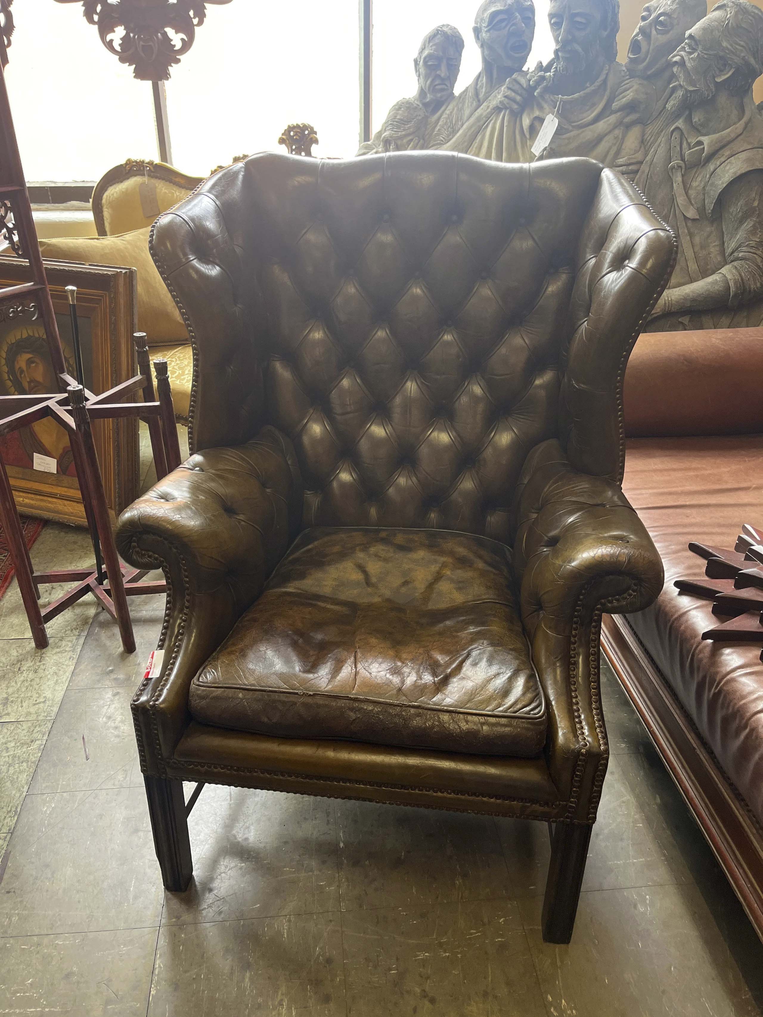 現地輸入】 1920年代 革張り アームチェア アンティーク家具 フランス