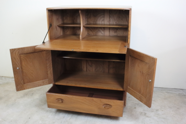 イギリス アーコール社 ercol キャビネット ビューロー け2