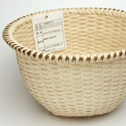 奥会津編み組細工─ またたび笊 ─